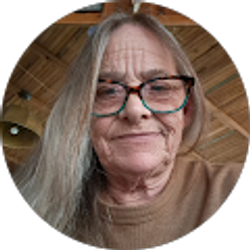 Profile photo of Laura Clifton