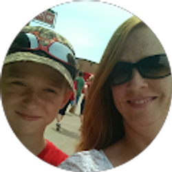 Profile photo of Holly Bollinger