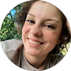 Profile photo of Lindsay Dew