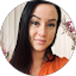 Profile photo of Samantha Roberts
