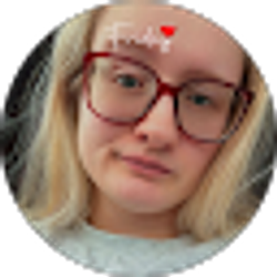 Profile photo of Alexis Kuhn