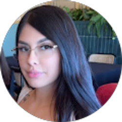 Profile photo of Angie Mora