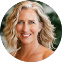 Profile photo of Danielle Stroble