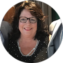 Profile photo of Kimberly Nasierowskiw