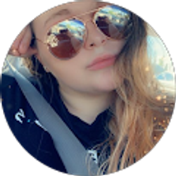 Profile photo of Lauren inabinet