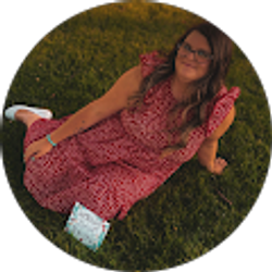 Profile photo of Amanda Heinrich