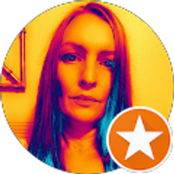 Profile photo of Lynn Davidson