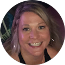 Profile photo of Lisa Handy