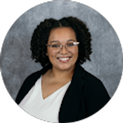 Profile photo of Rhiannon Niemuth