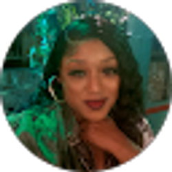 Profile photo of Taeshia Robinson