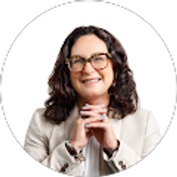 Profile photo of Heidi McLeod