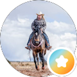 Profile photo of Kelli Heidt