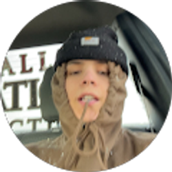 Profile photo of Riley Peterson