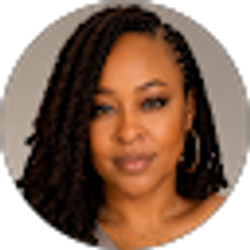 Profile photo of Naomi Powell