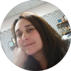 Profile photo of Lisa Colón