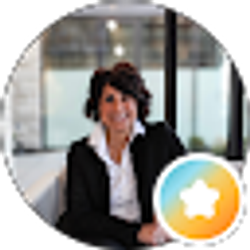 Profile photo of Emily Digenis