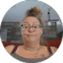 Profile photo of Nichole Geiwitz