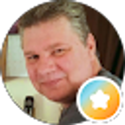 Profile photo of Carl Hensley