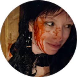 Profile photo of Realms Of The She-Nerd Annie Hook