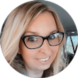 Profile photo of Lisa Walker