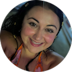 Profile photo of Madelyn Setting