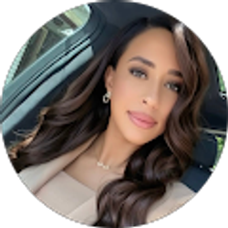 Profile photo of Mona Elayyan