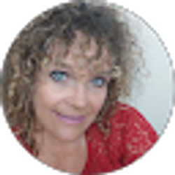 Profile photo of Tanya Vaz