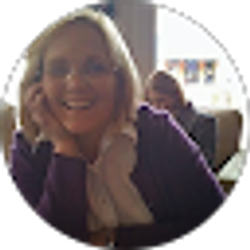 Profile photo of Cindy Henkelmann