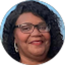 Profile photo of Ella Peterson
