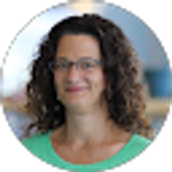 Profile photo of Stephanie Faren
