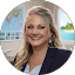 Profile photo of Shelley Owen