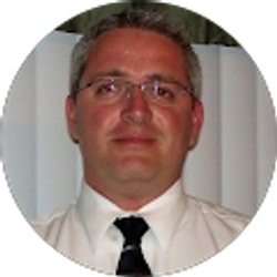 Profile photo of David Schneider