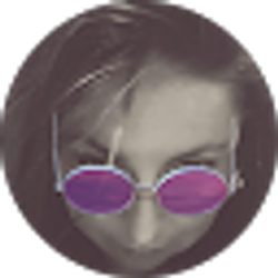 Profile photo of Lorraine Groves
