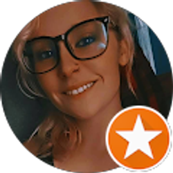 Profile photo of Kelli Huber