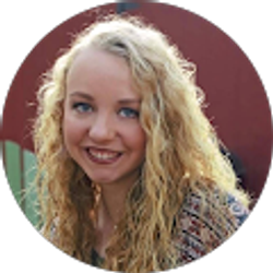 Profile photo of Chloe Janssen