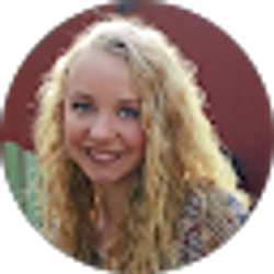 Profile photo of Chloe Janssen