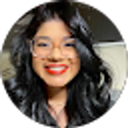 Profile photo of Claudia Potts