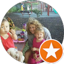 Profile photo of Lisa Holliday