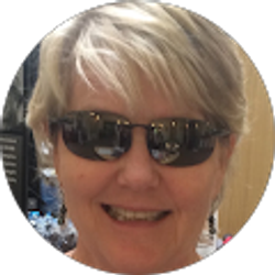 Profile photo of Jeanie Lonne