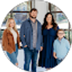 Profile photo of Travis Peay