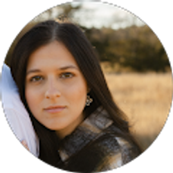 Profile photo of Dara Poehl