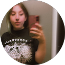 Profile photo of Ava Giacomantonio