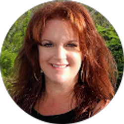 Profile photo of Nancy Dell'Aquila