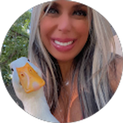 Profile photo of Lucianna Doll (Luchi)