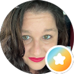 Profile photo of Kelly Eileen