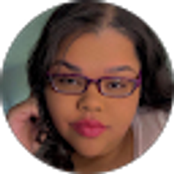 Profile photo of Ariel Cromer