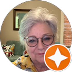 Profile photo of Liz Farley