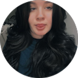 Profile photo of Desirae Strange