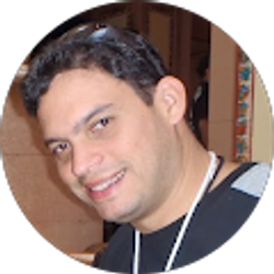 Profile photo of Luis Acuña