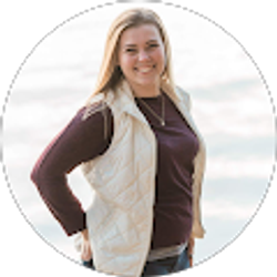 Profile photo of Kayla Maguire